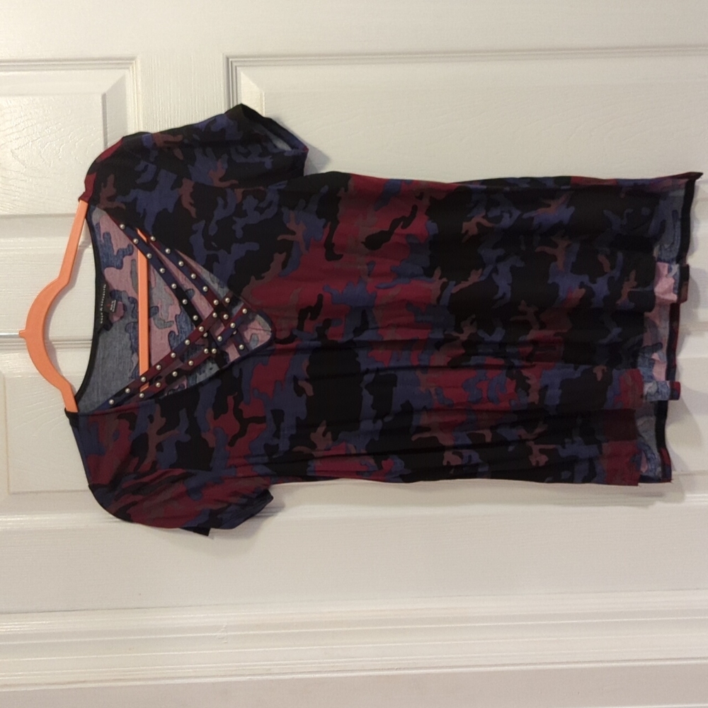Camo top
